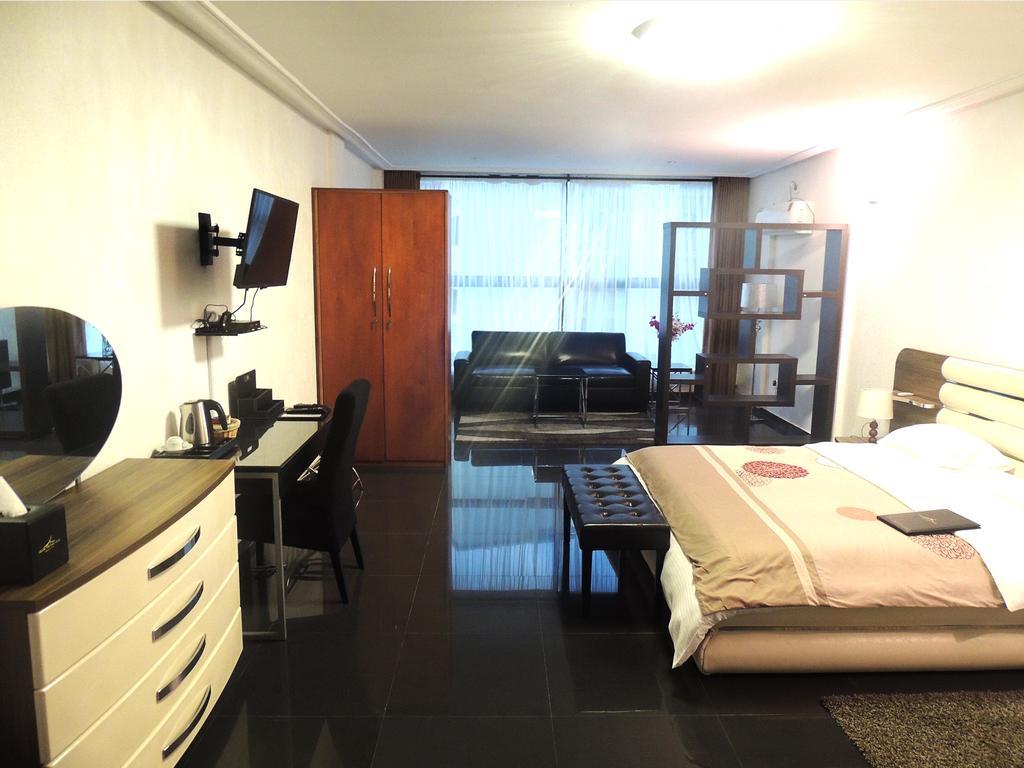 Residences Plein Sud Абиджан Екстериор снимка
