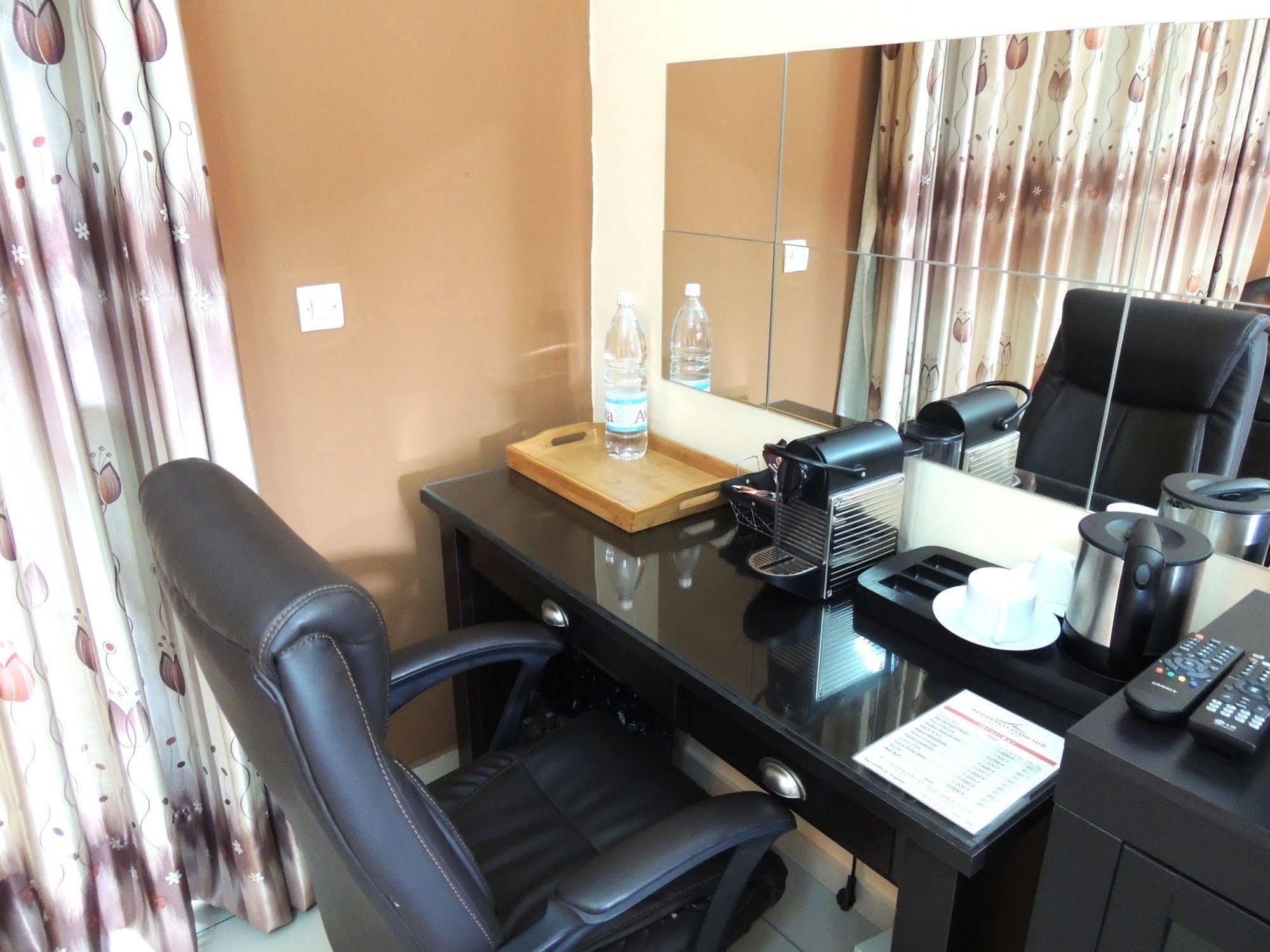 Residences Plein Sud Абиджан Екстериор снимка
